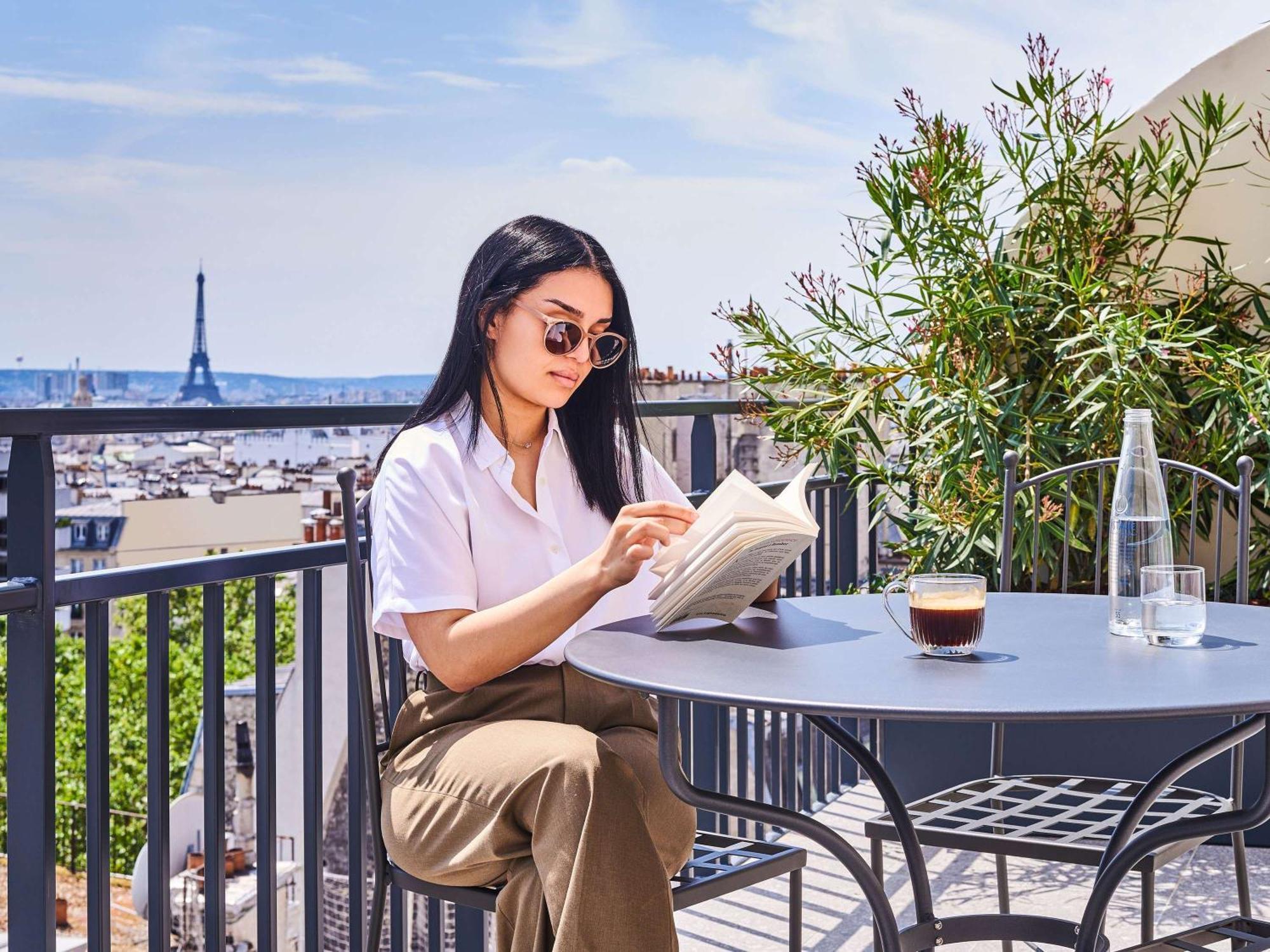 Mercure Paris Butte Montmartre Basilique Exterior photo