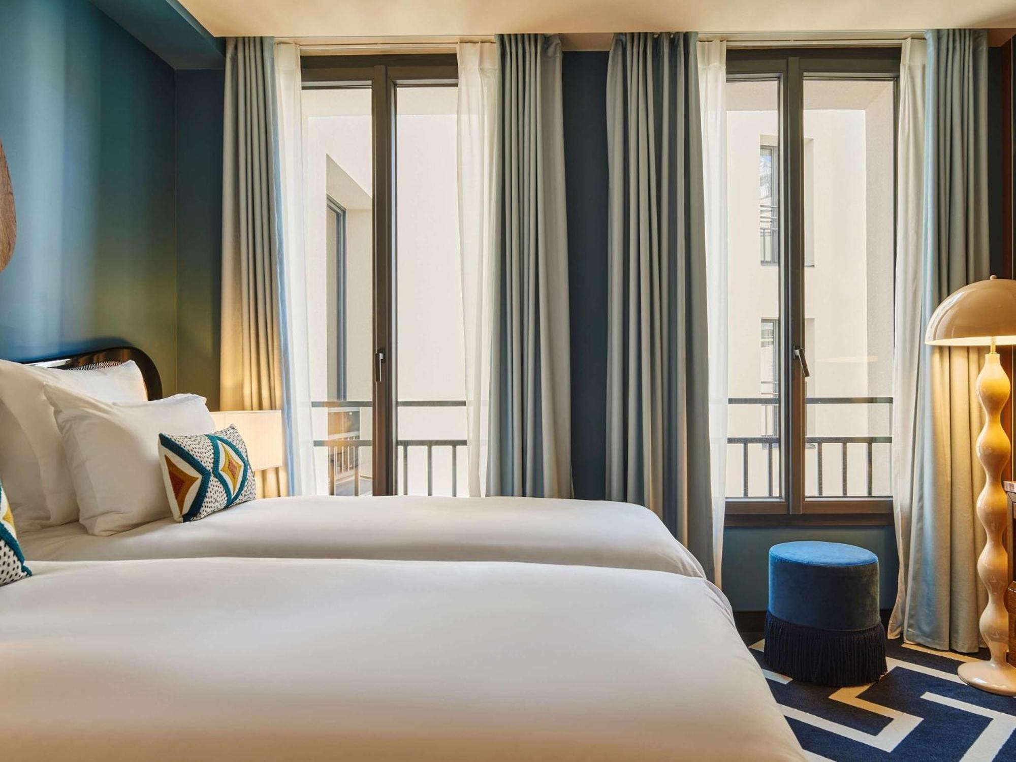 Mercure Paris Butte Montmartre Basilique Exterior photo